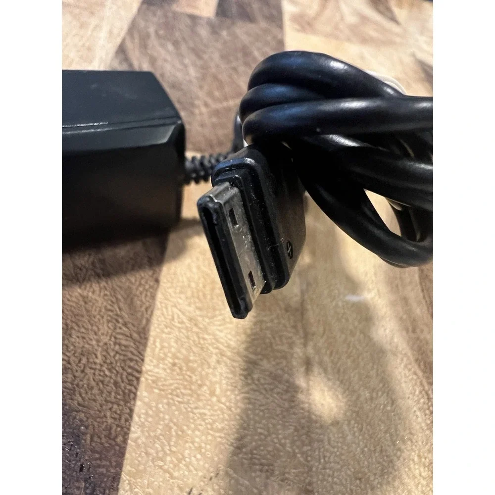 Samsung ATADS10JBE Travel Adapter Charger 5V 0.7A Micro USB Wall Charger OEM